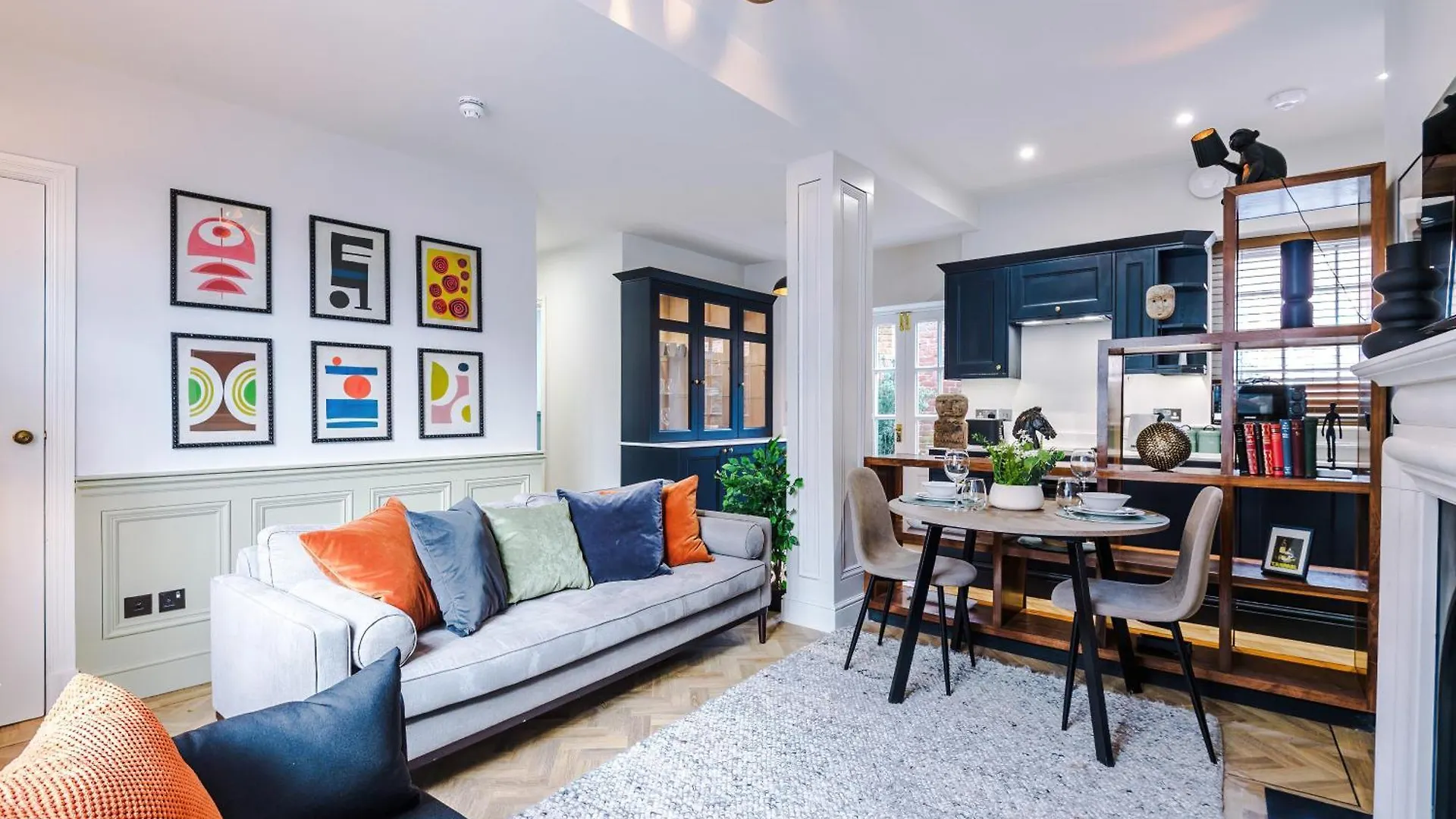 Exquisite York Gem - Garden Daire