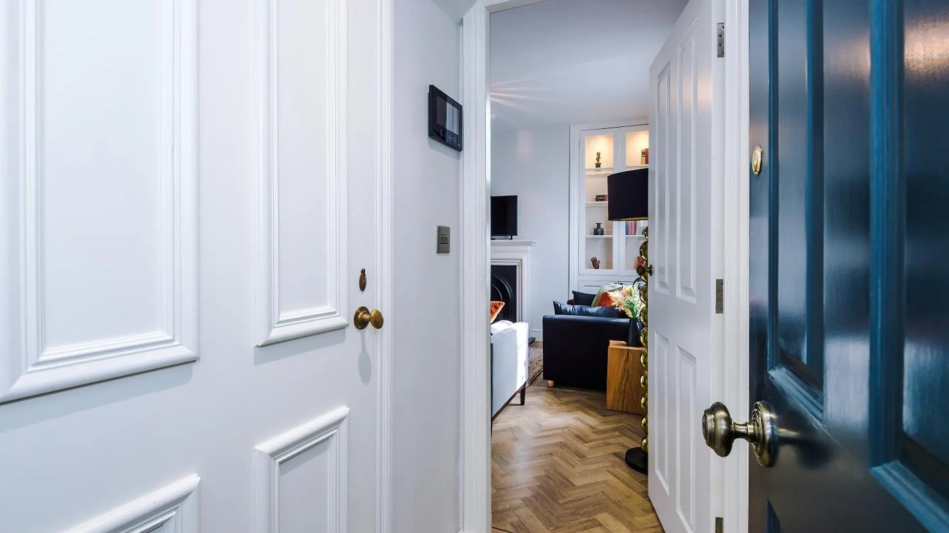 Exquisite York Gem - Garden Daire